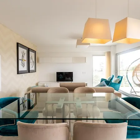 Glamour With Pool Apartment *